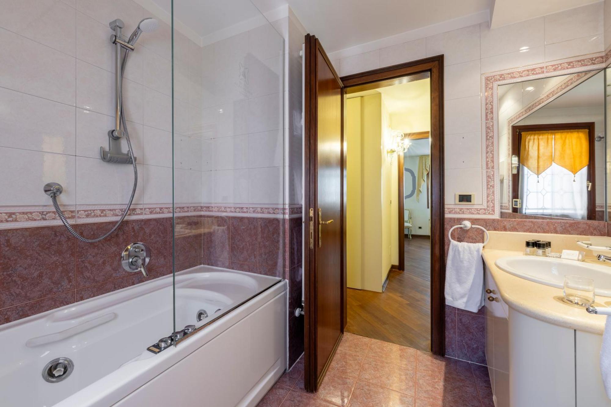 Hotel Colombina Venezia Esterno foto